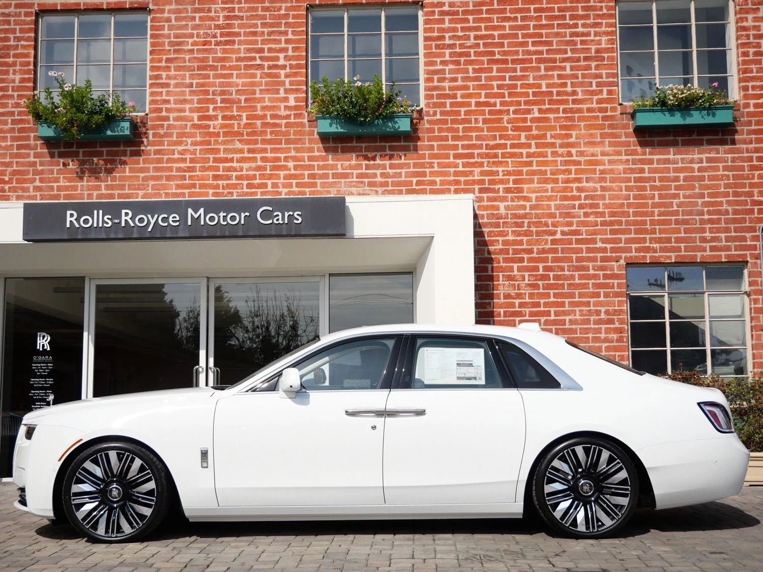 2027 Rolls-Royce Ghost for sale, exterior, White