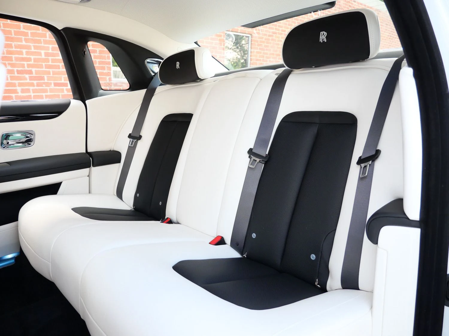 2027 Rolls-Royce Ghost interior, seats, Grace White