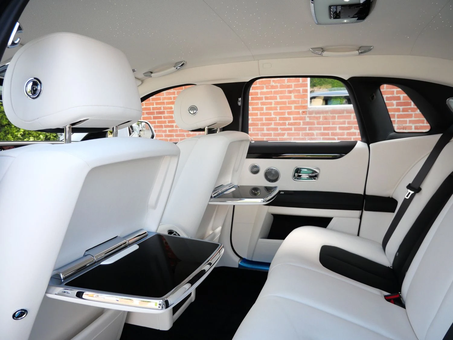 2027 Rolls-Royce Ghost interior, seats, Grace White