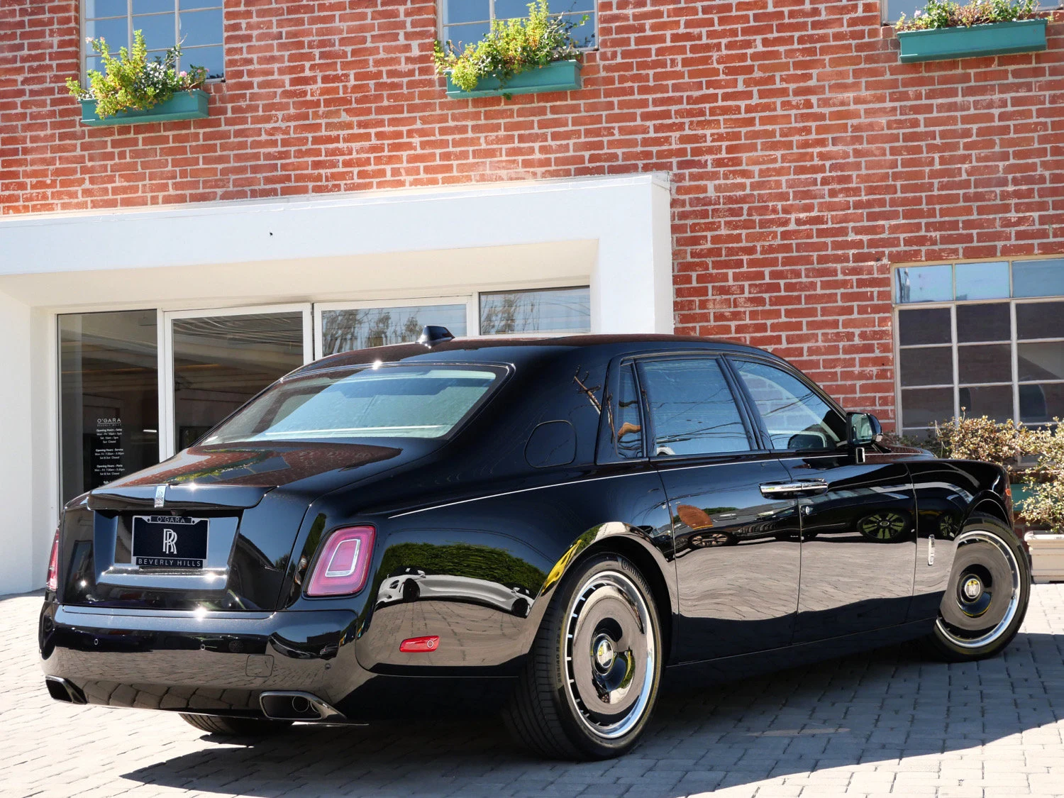 2027 Rolls-Royce Phantom for sale, exterior, Black