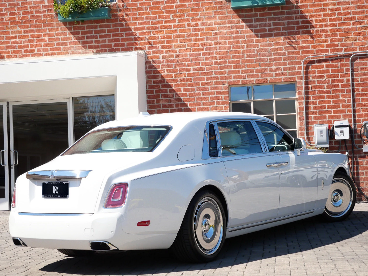 2027 Rolls-Royce Phantom for sale, exterior, White
