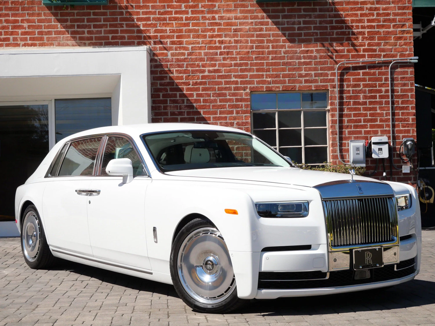 2027 Rolls-Royce Phantom for sale, exterior, White