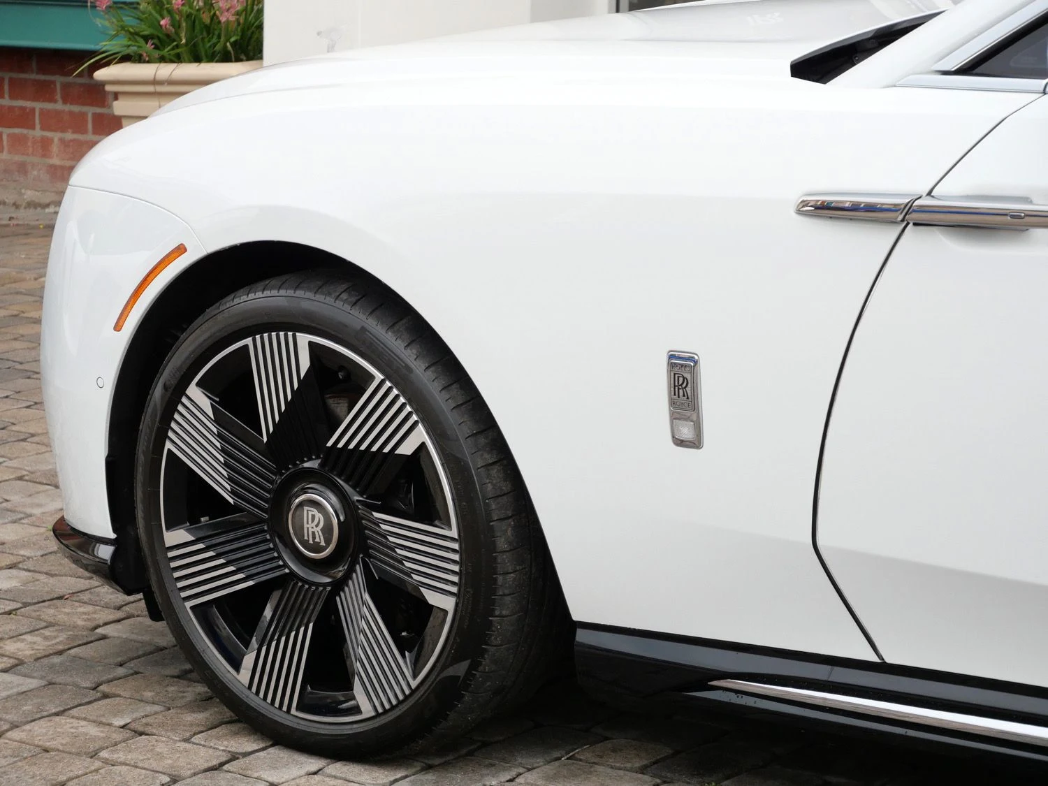 2024 Rolls-Royce Spectre for sale, exterior, White