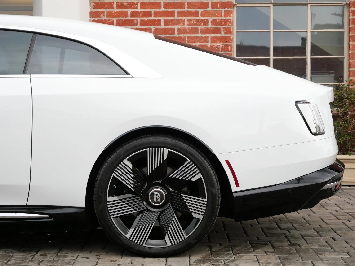 2024 Rolls-Royce Spectre for sale, exterior, White