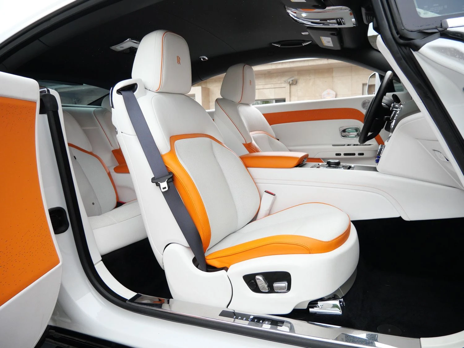 2024 Rolls-Royce Spectre interior, seats, Mandarin