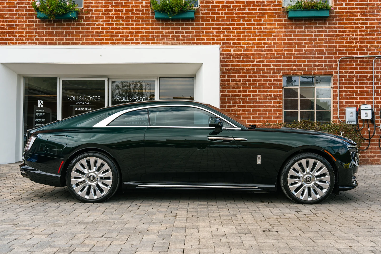 2024 Rolls-Royce Spectre for sale, exterior, Green