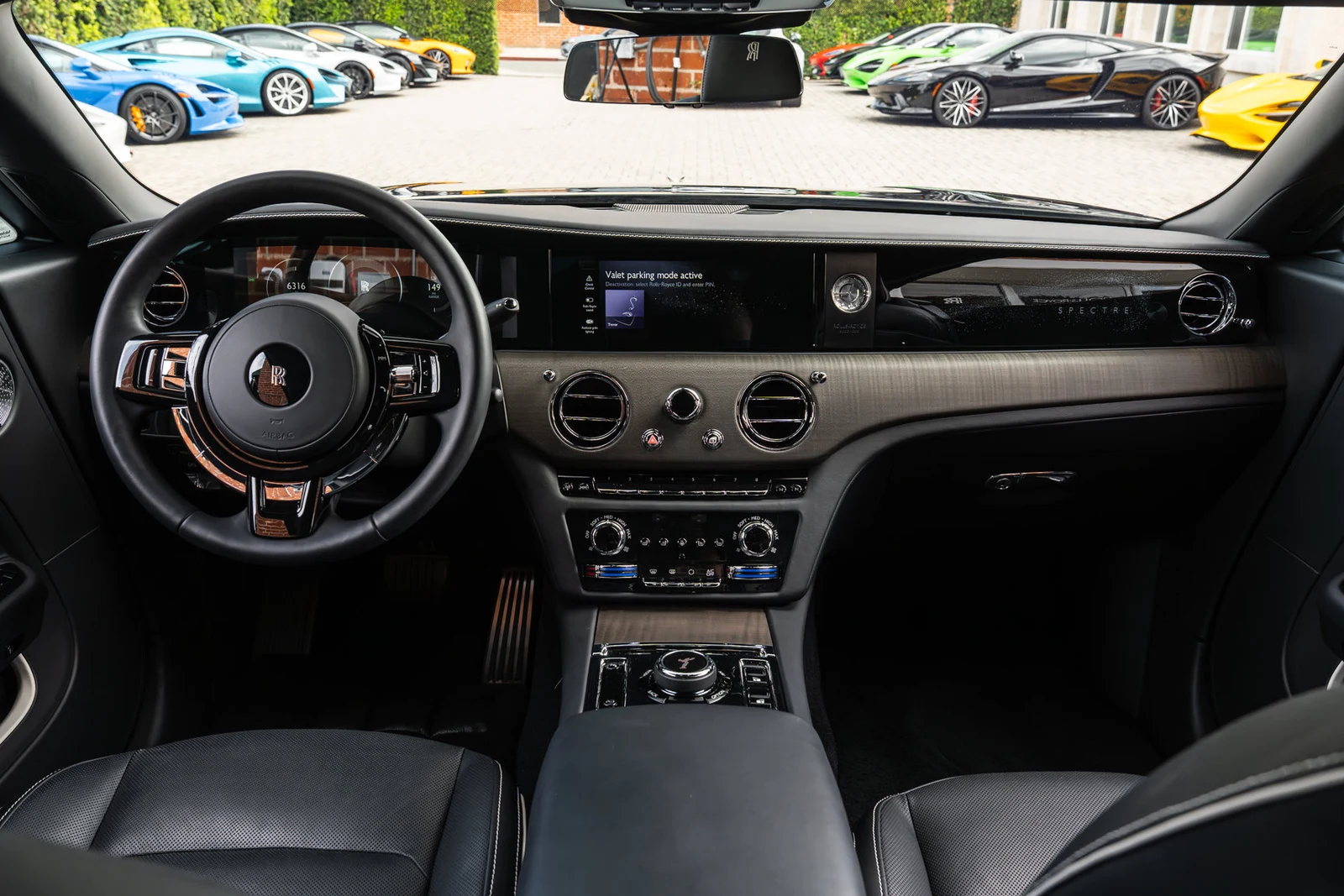 2024 Rolls-Royce Spectre interior, dashboard, Black
