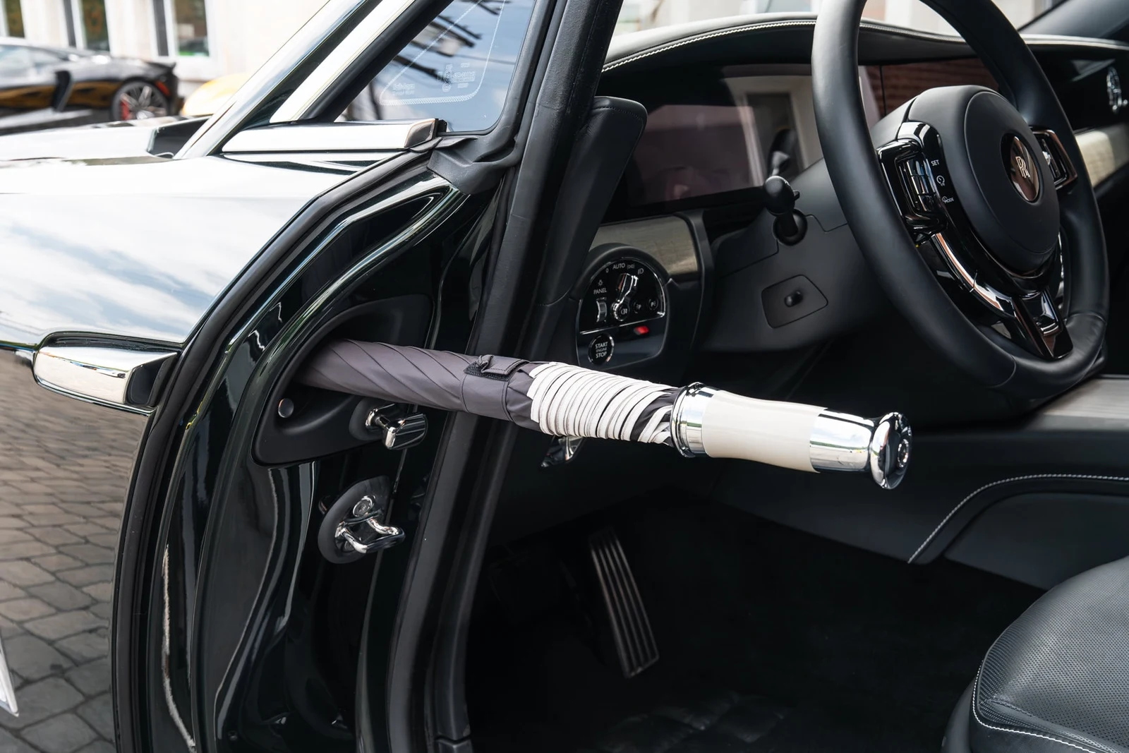 2024 Rolls-Royce Spectre interior, door panel, Black