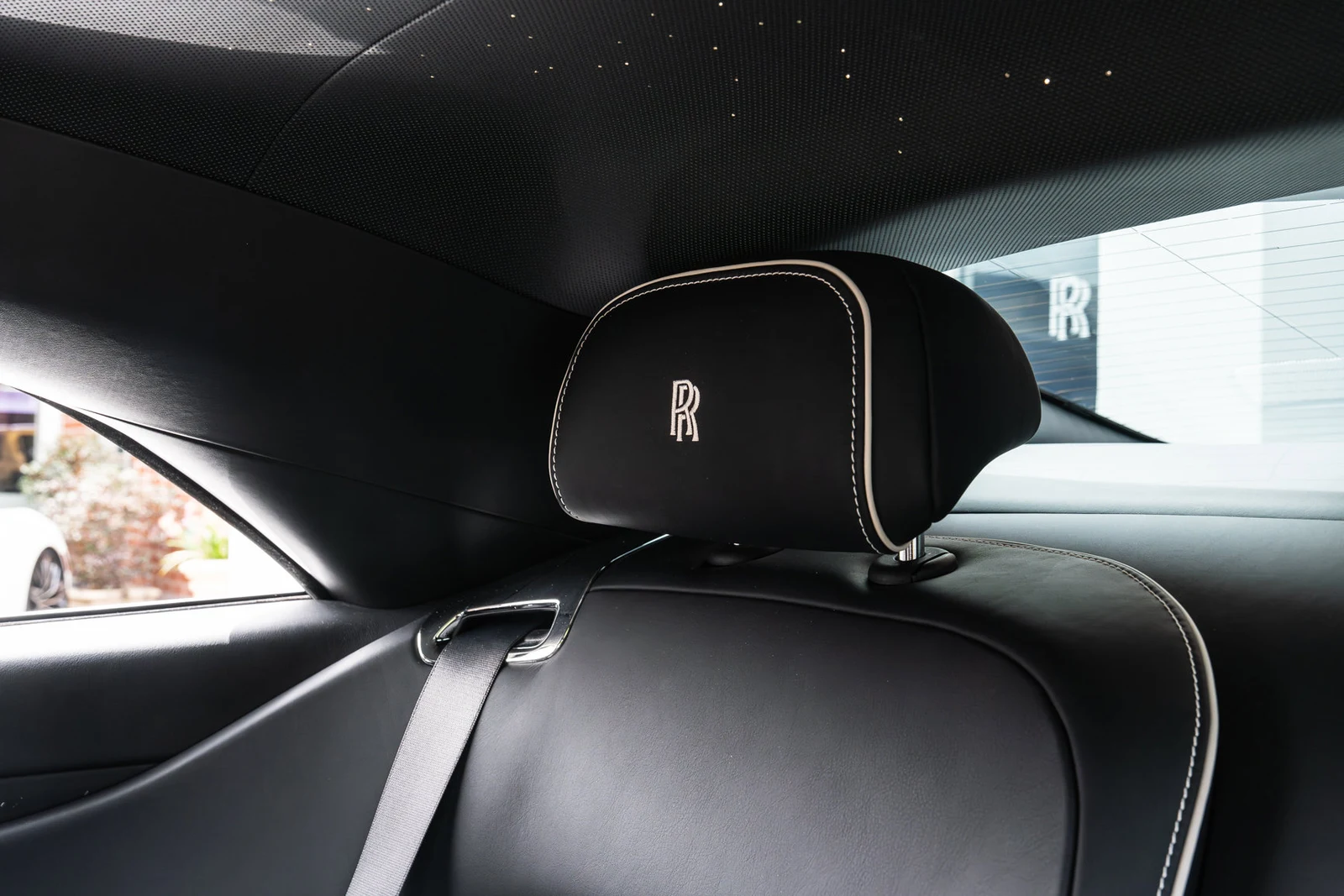 2024 Rolls-Royce Spectre for sale, photo 28 of 30