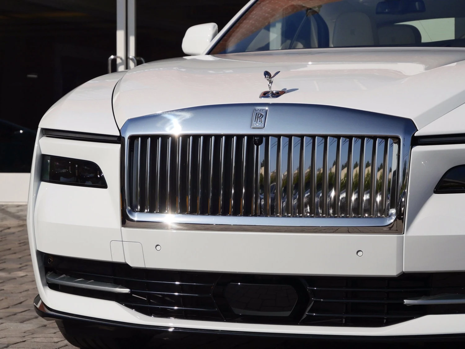 2025 Rolls-Royce Spectre for sale, exterior, White