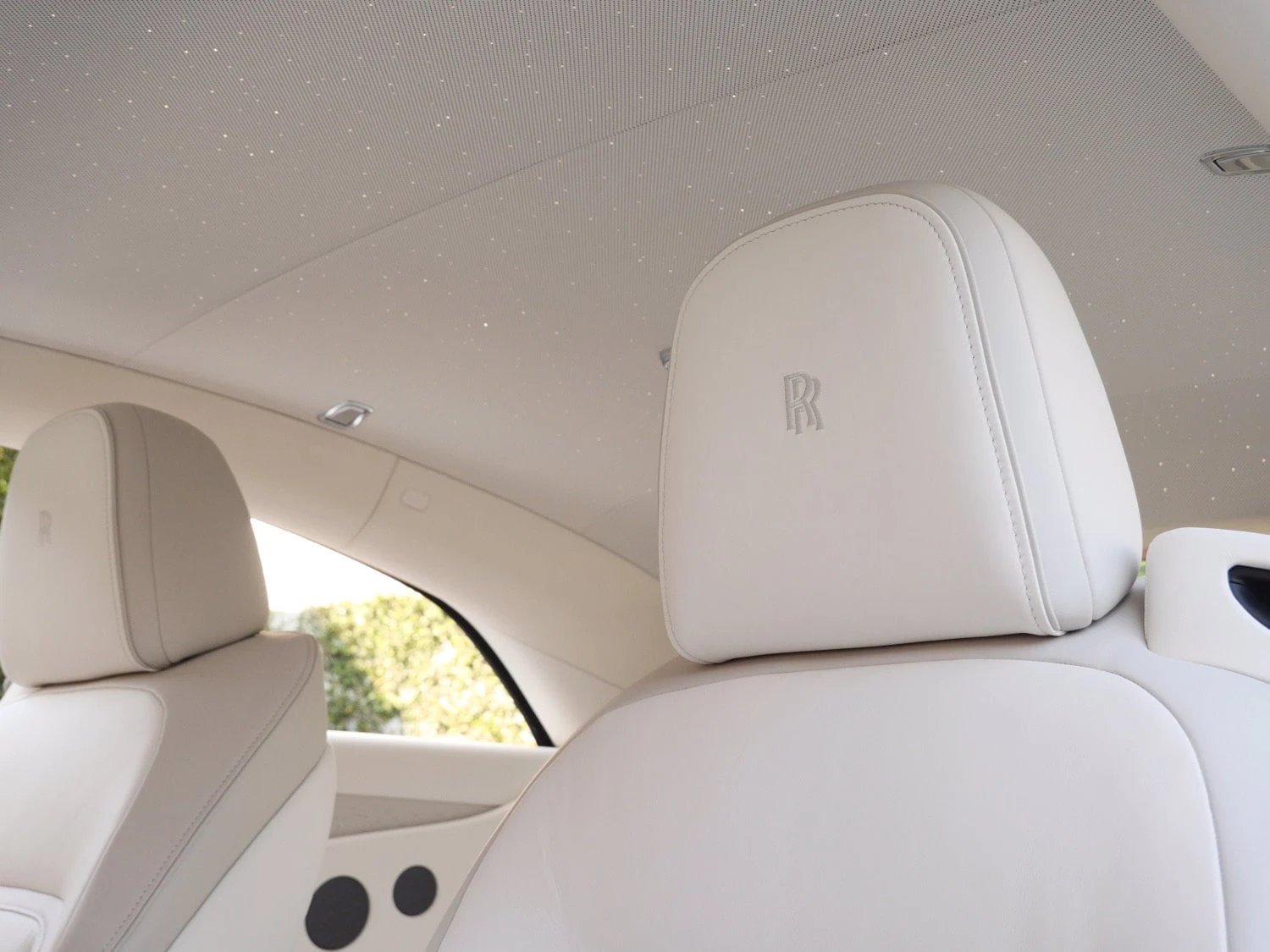 2025 Rolls-Royce Spectre interior, Grace White