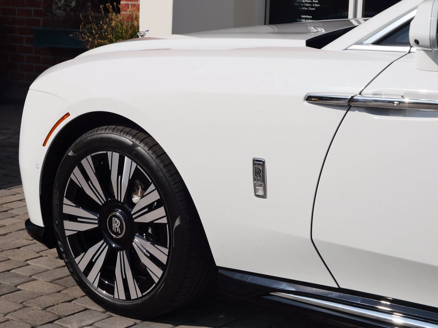 2025 Rolls-Royce Spectre for sale, exterior, White