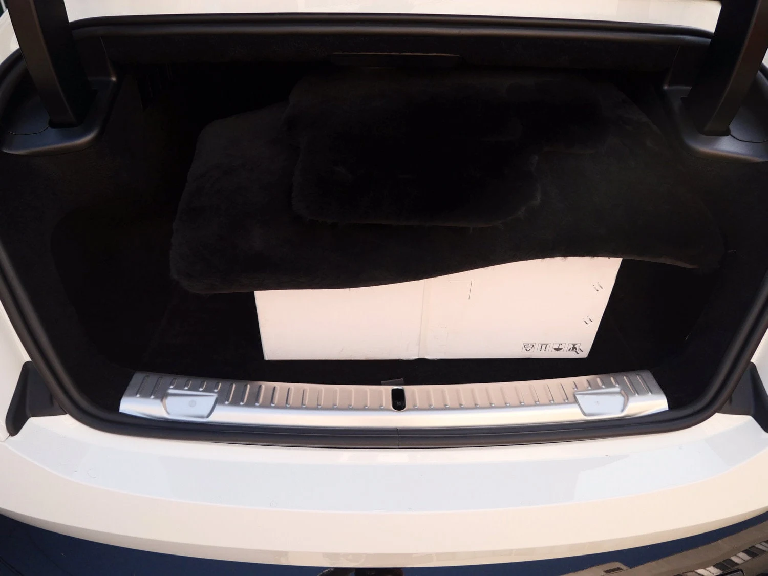 2025 Rolls-Royce Spectre trunk