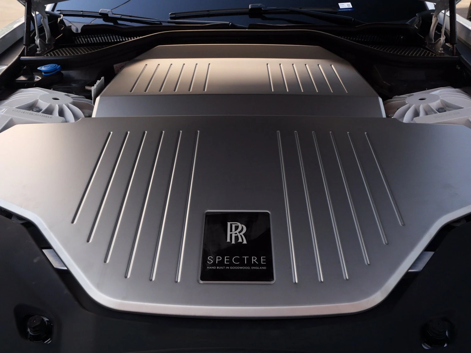 2025 Rolls-Royce Spectre engine