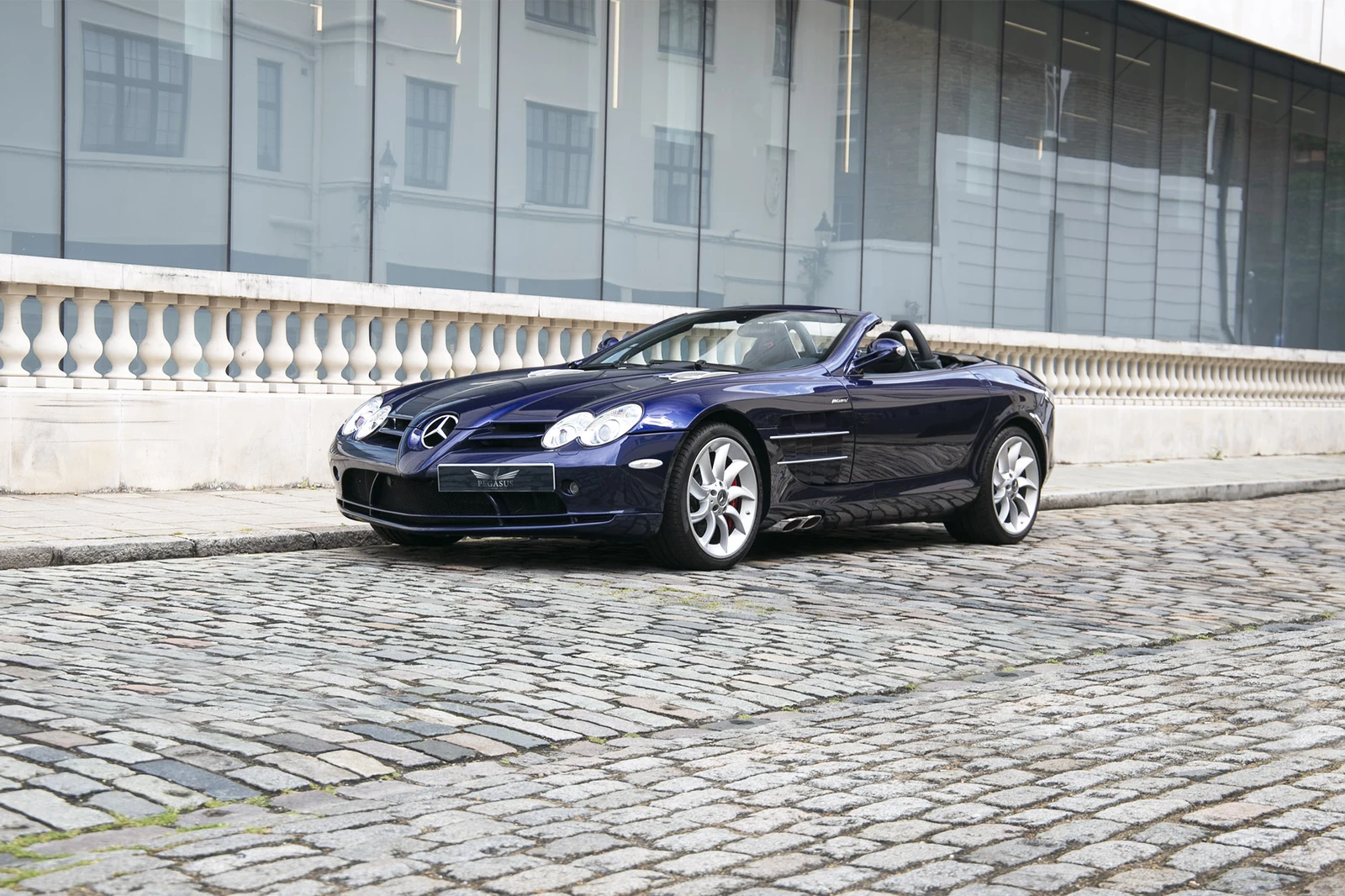 2010 Mercedes-Benz SLR McLaren Roadster, 2/10