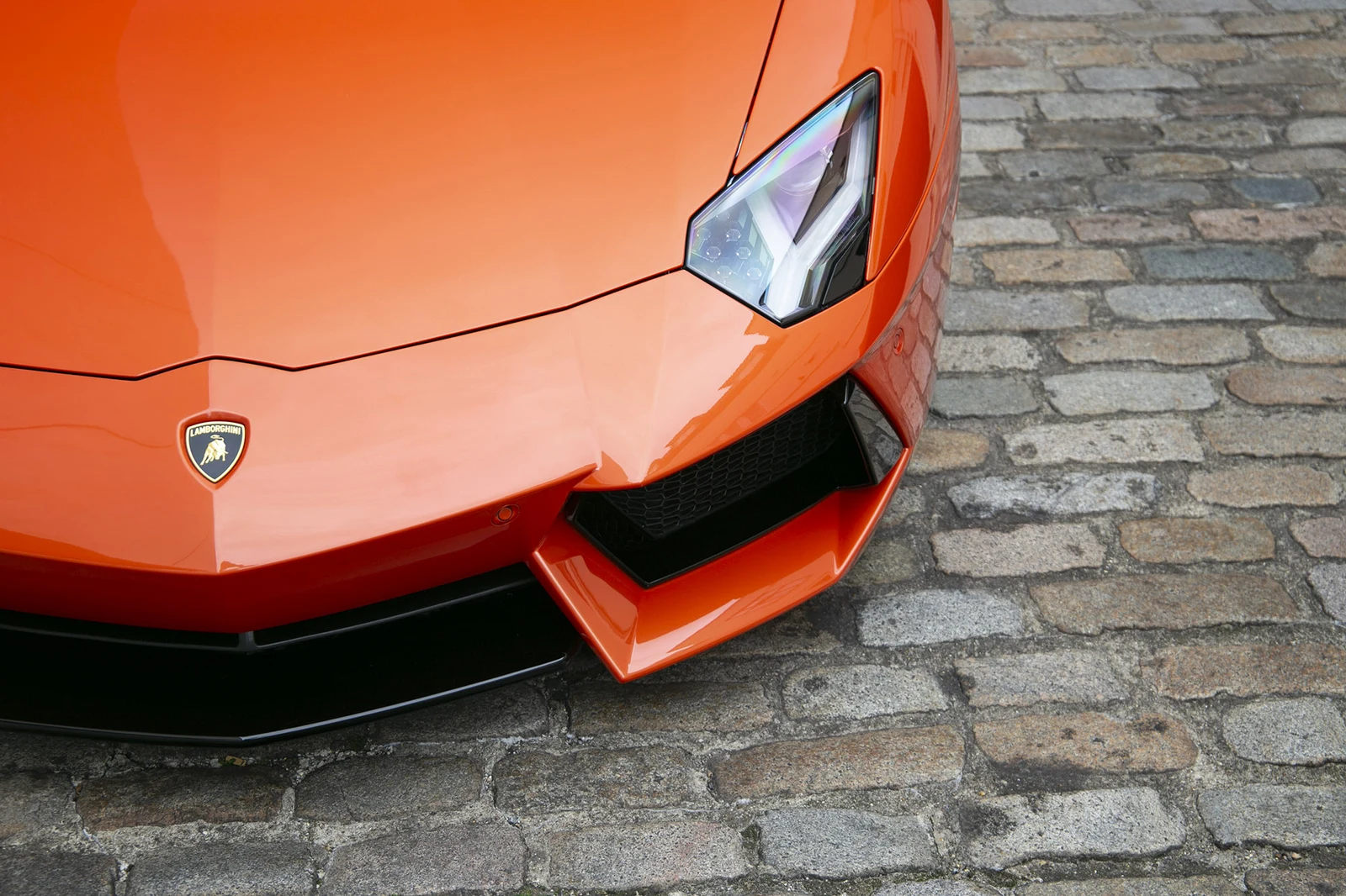 2012 Lamborghini Aventador LP700-4, 7/10