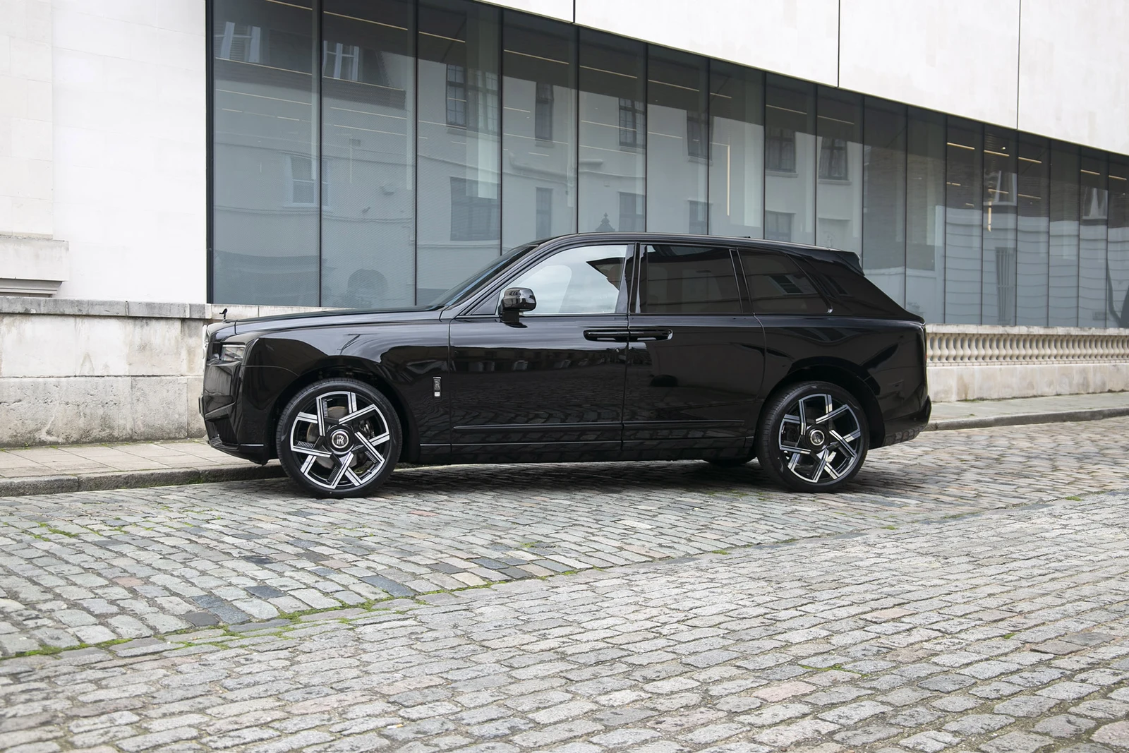 2025 Rolls-Royce Cullinan Series II, 9/10