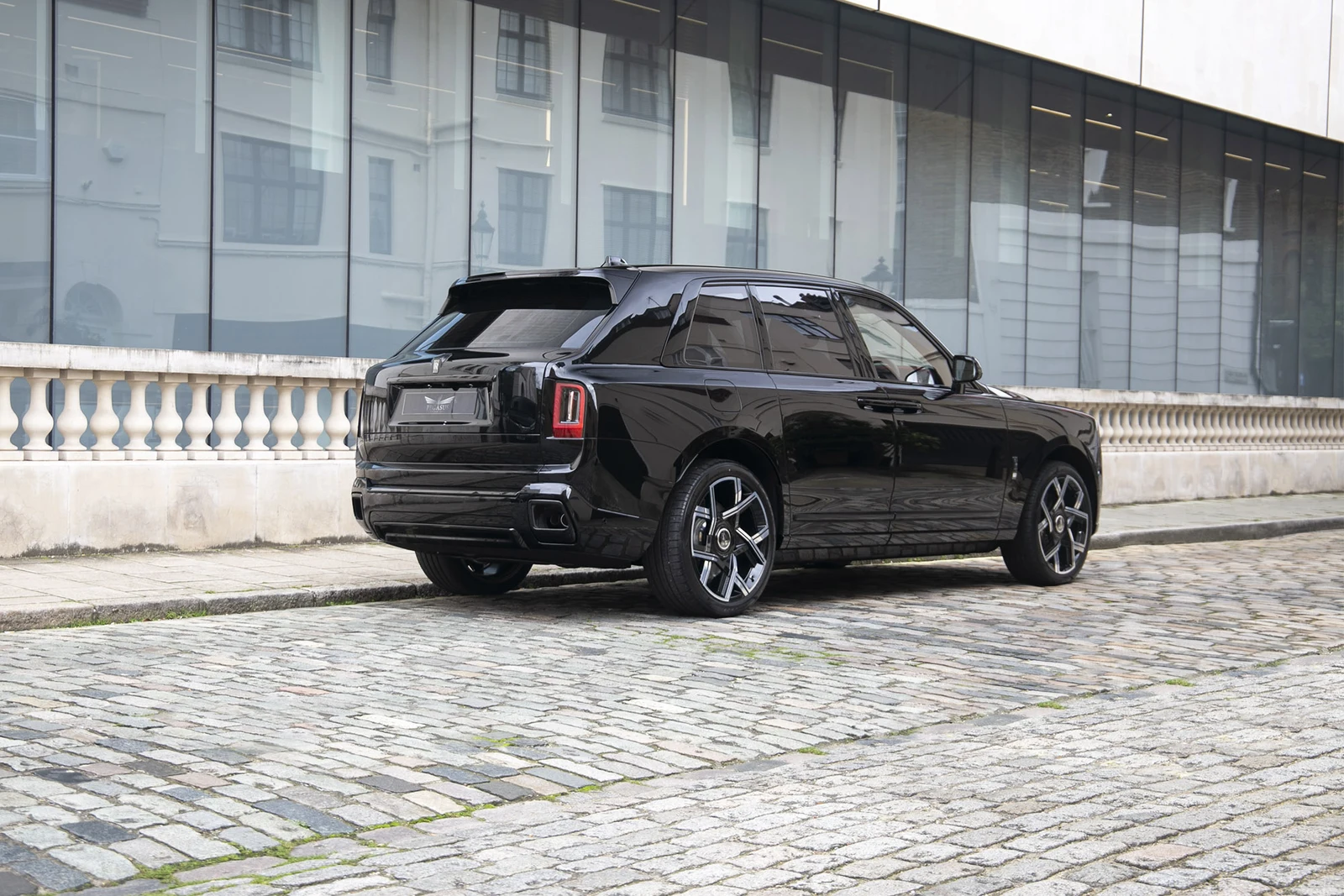 2025 Rolls-Royce Cullinan Series II, 10/10
