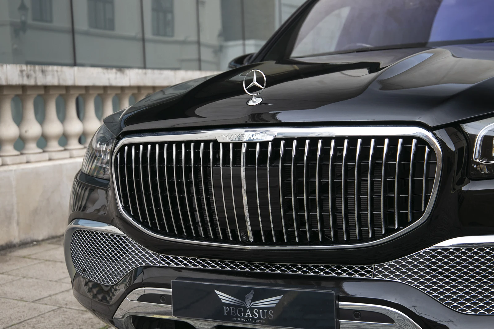 2023 Mercedes-Benz Maybach GLS 600 4MATIC, 3/10