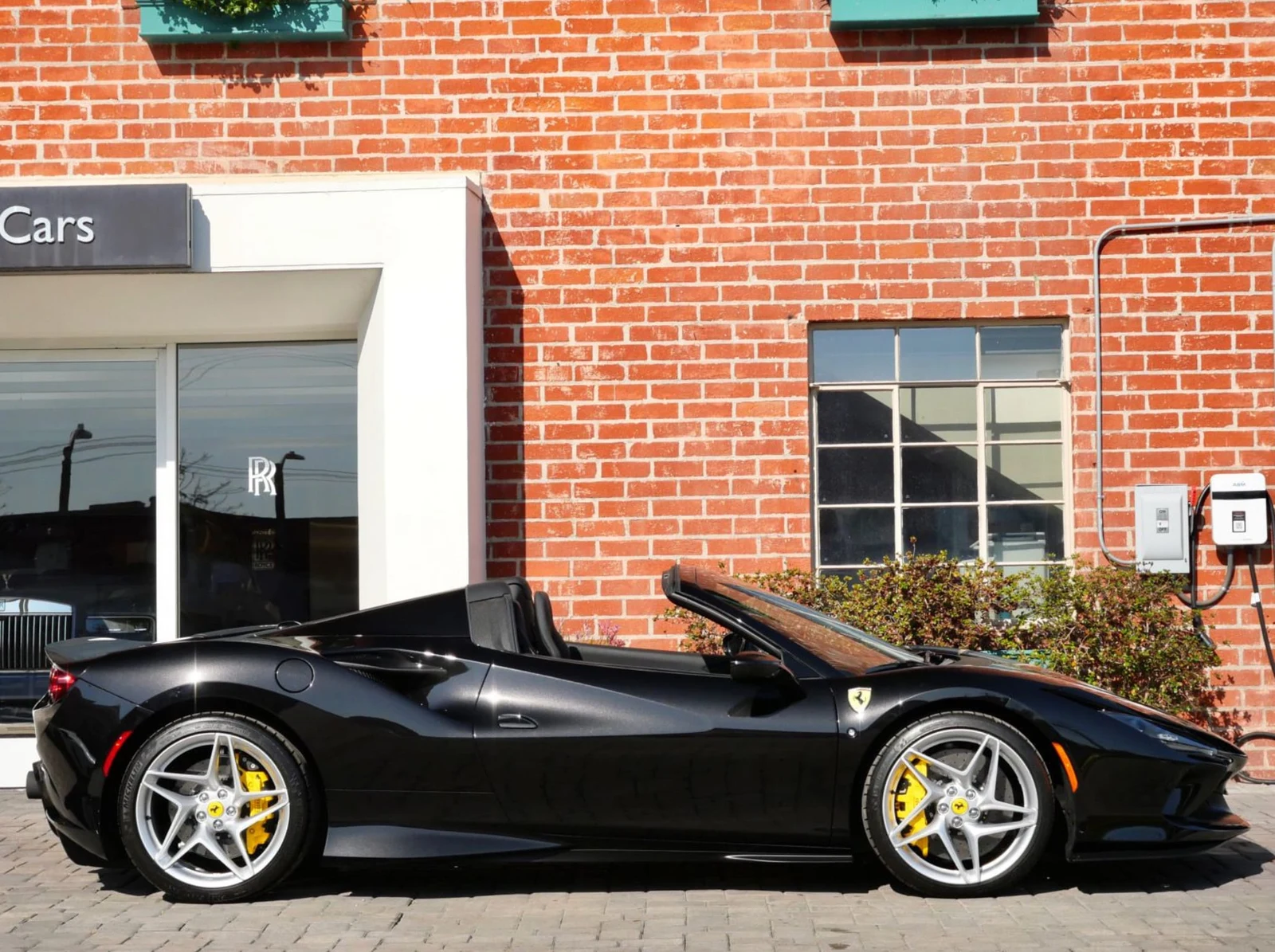 2023 Ferrari F8 Spider, 3/29