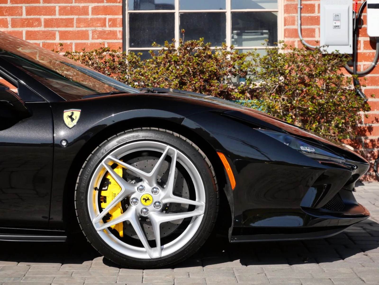 2023 Ferrari F8 Spider, 5/29