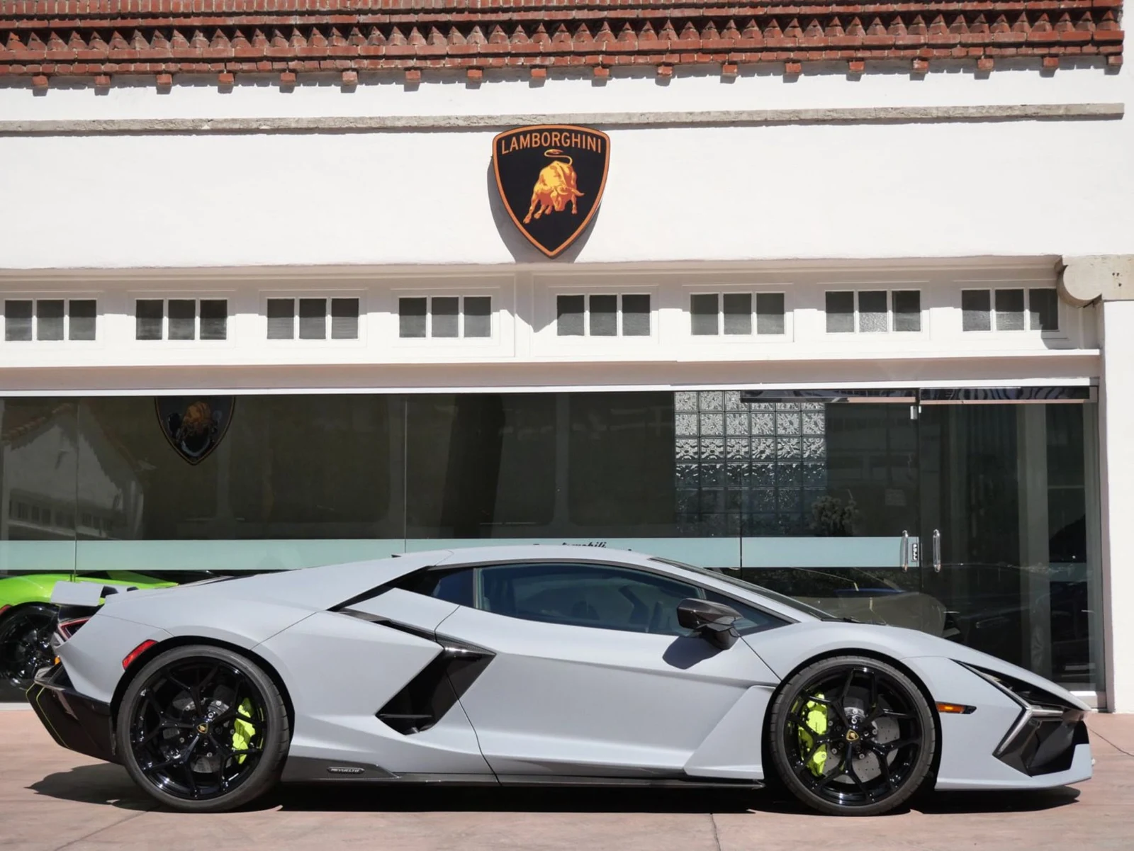 2025 Lamborghini Revuelto, 5/29