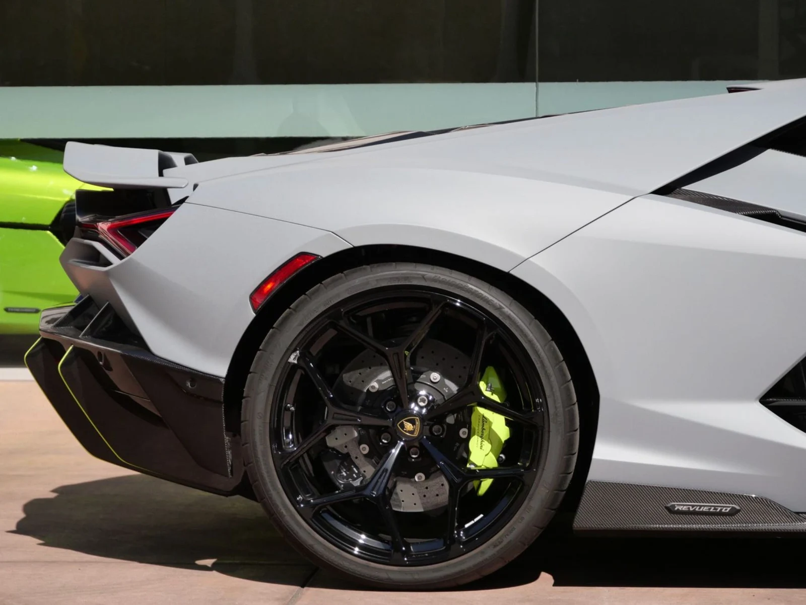 2025 Lamborghini Revuelto, 19/29