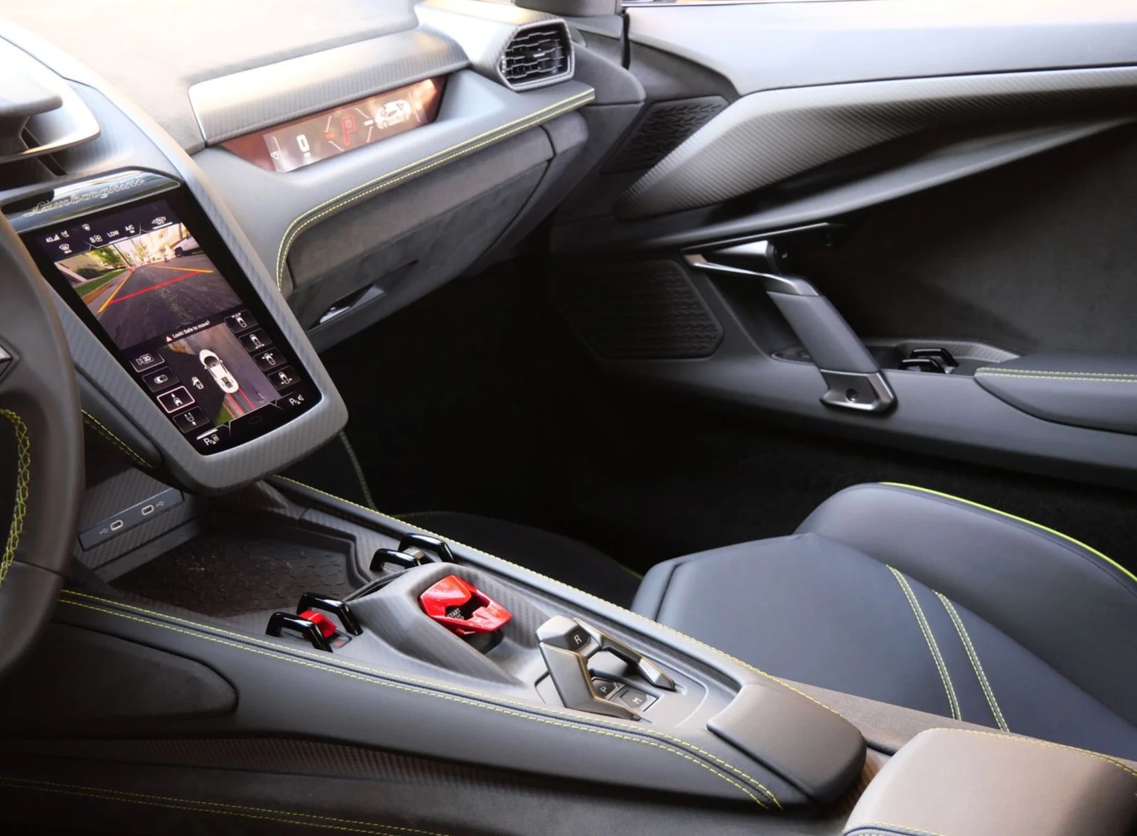 2025 Lamborghini Revuelto, 25/29