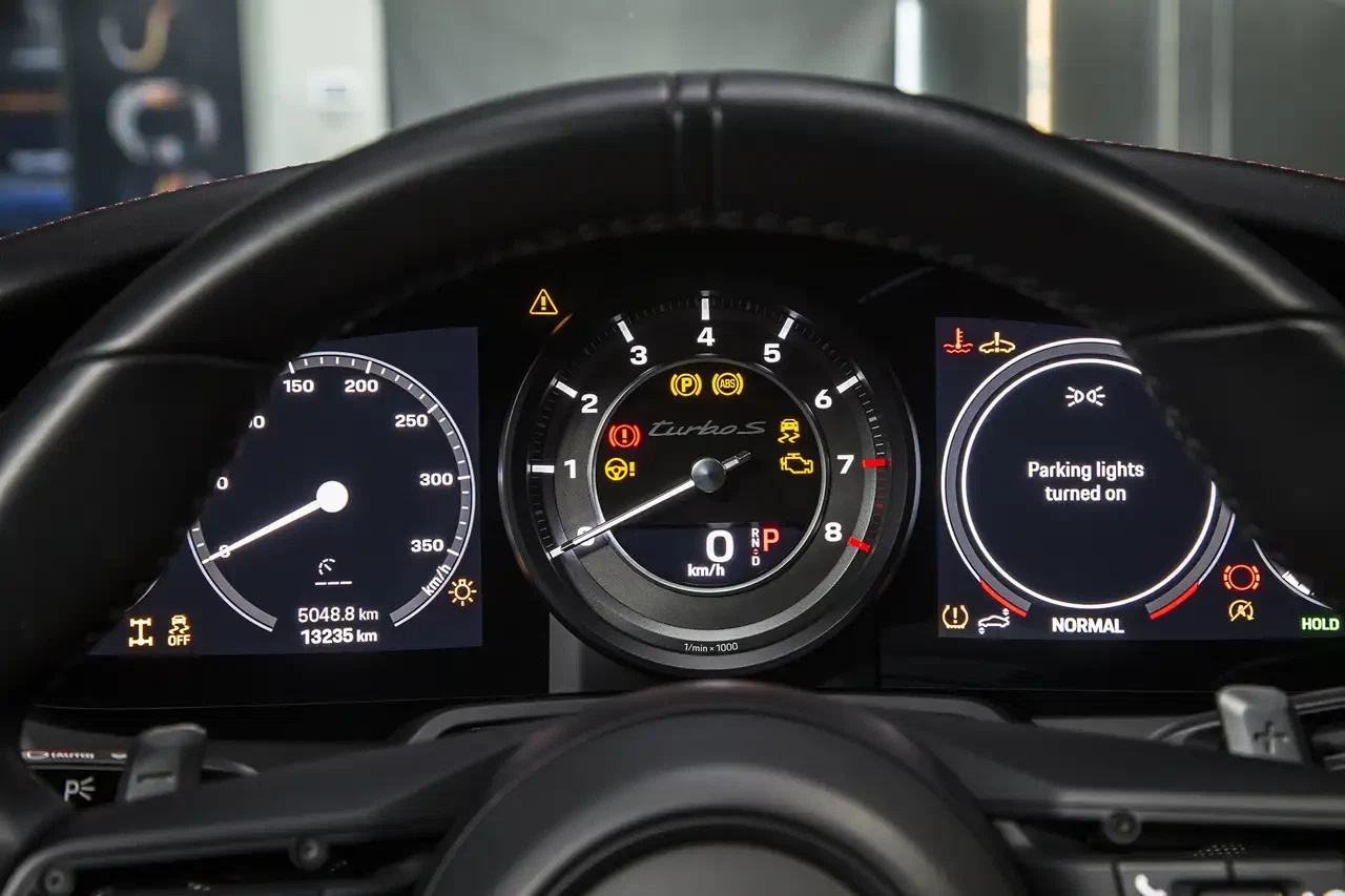 2023 Porsche 911 Turbo S (992.1), 19/25