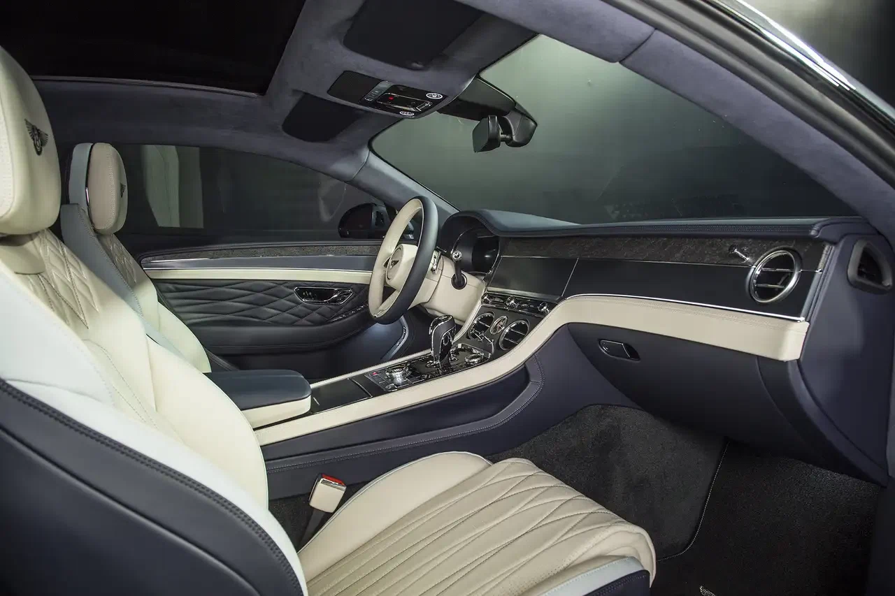 2024 Bentley Continental GT Azure (3rd Generation), 14/26