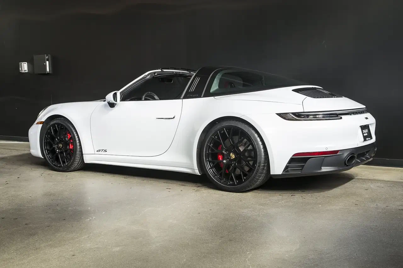 2022 Porsche 911 Targa 4 GTS (992.1), 3/25