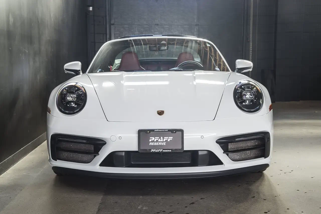 2022 Porsche 911 Targa 4 GTS (992.1), 8/25