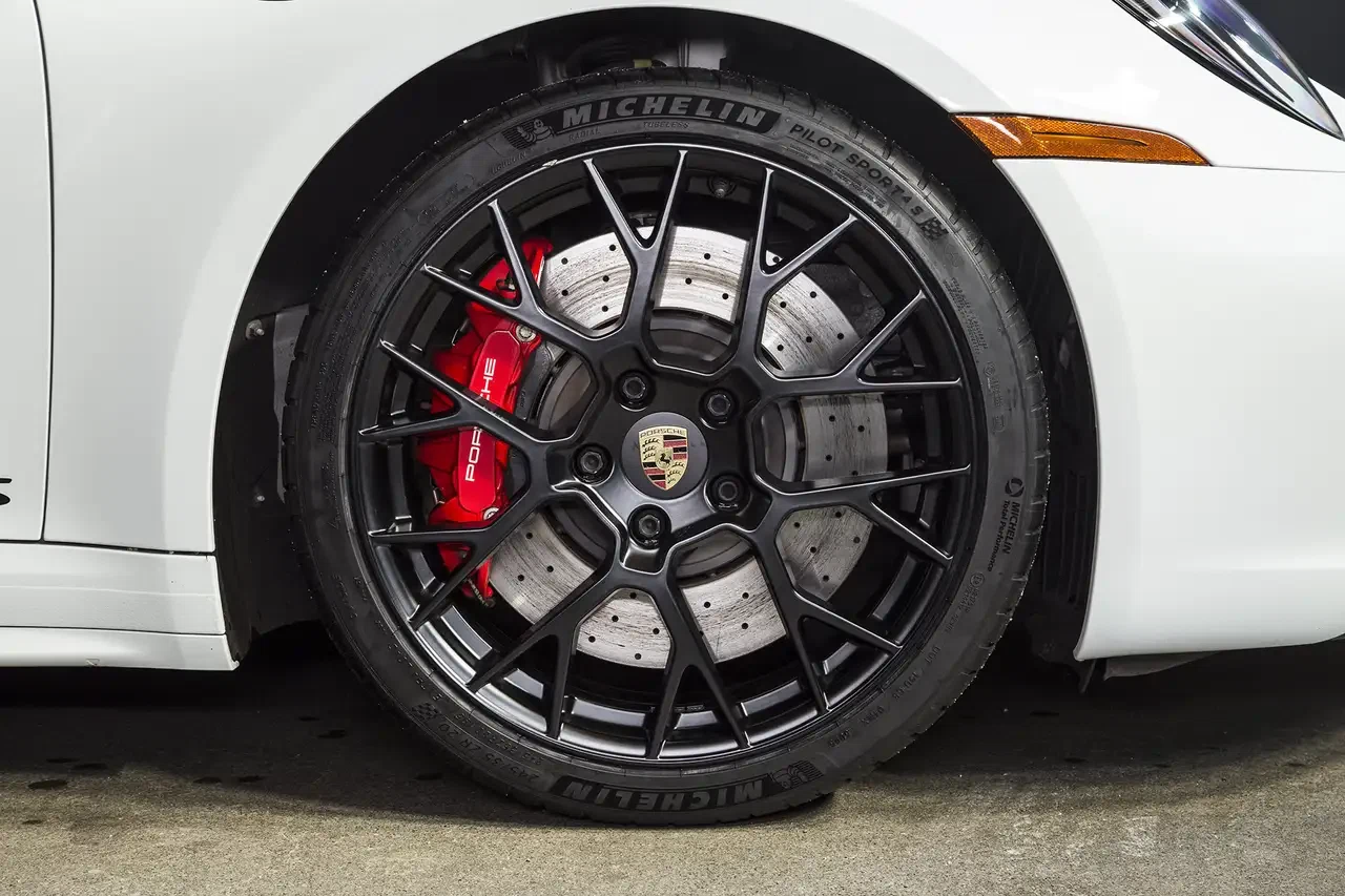 2022 Porsche 911 Targa 4 GTS (992.1), 12/25