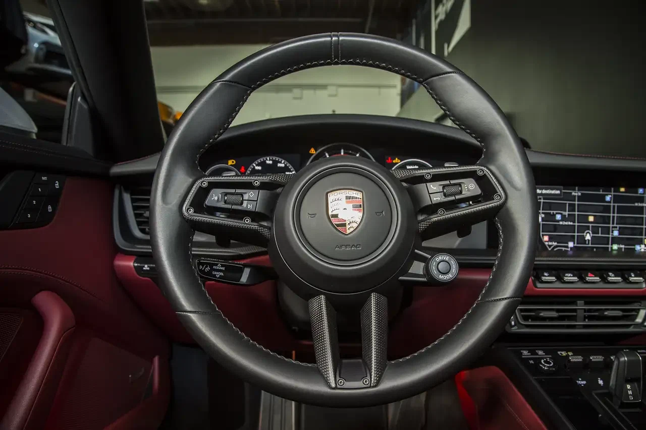 2022 Porsche 911 Targa 4 GTS (992.1), 17/25