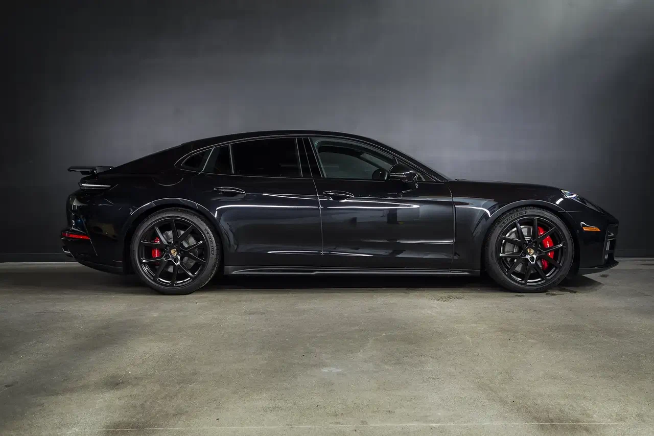 2025 Porsche Panamera GTS (3rd Generation), 6/26