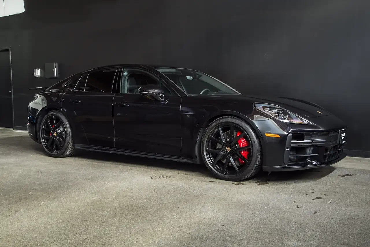 2025 Porsche Panamera GTS (3rd Generation), 7/26