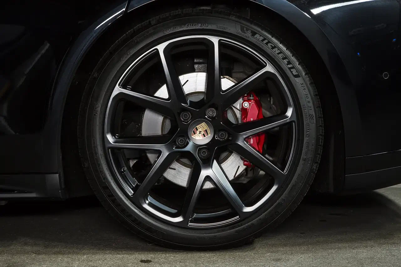 2025 Porsche Panamera GTS (3rd Generation), 10/26