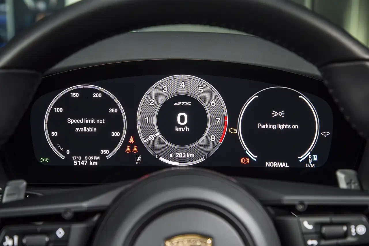 2025 Porsche Panamera GTS (3rd Generation), 20/26