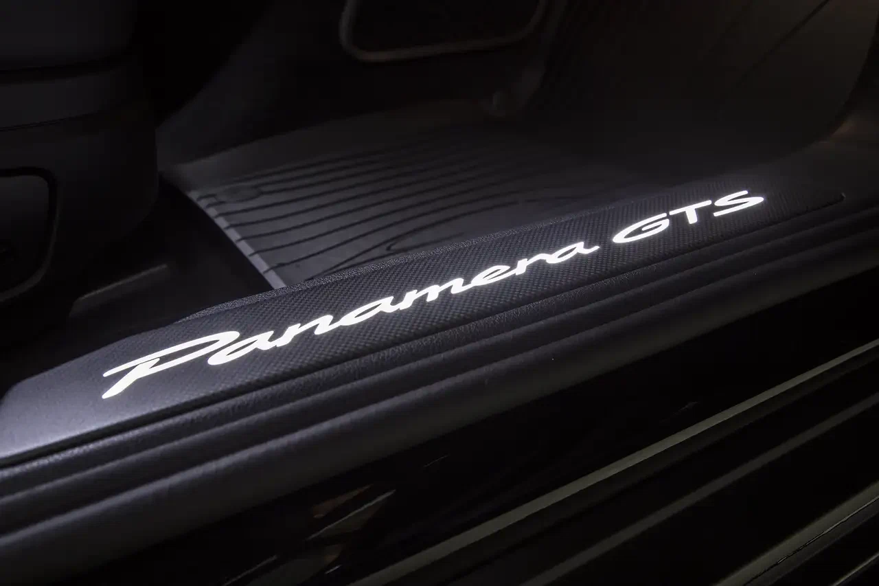 2025 Porsche Panamera GTS (3rd Generation), 24/26