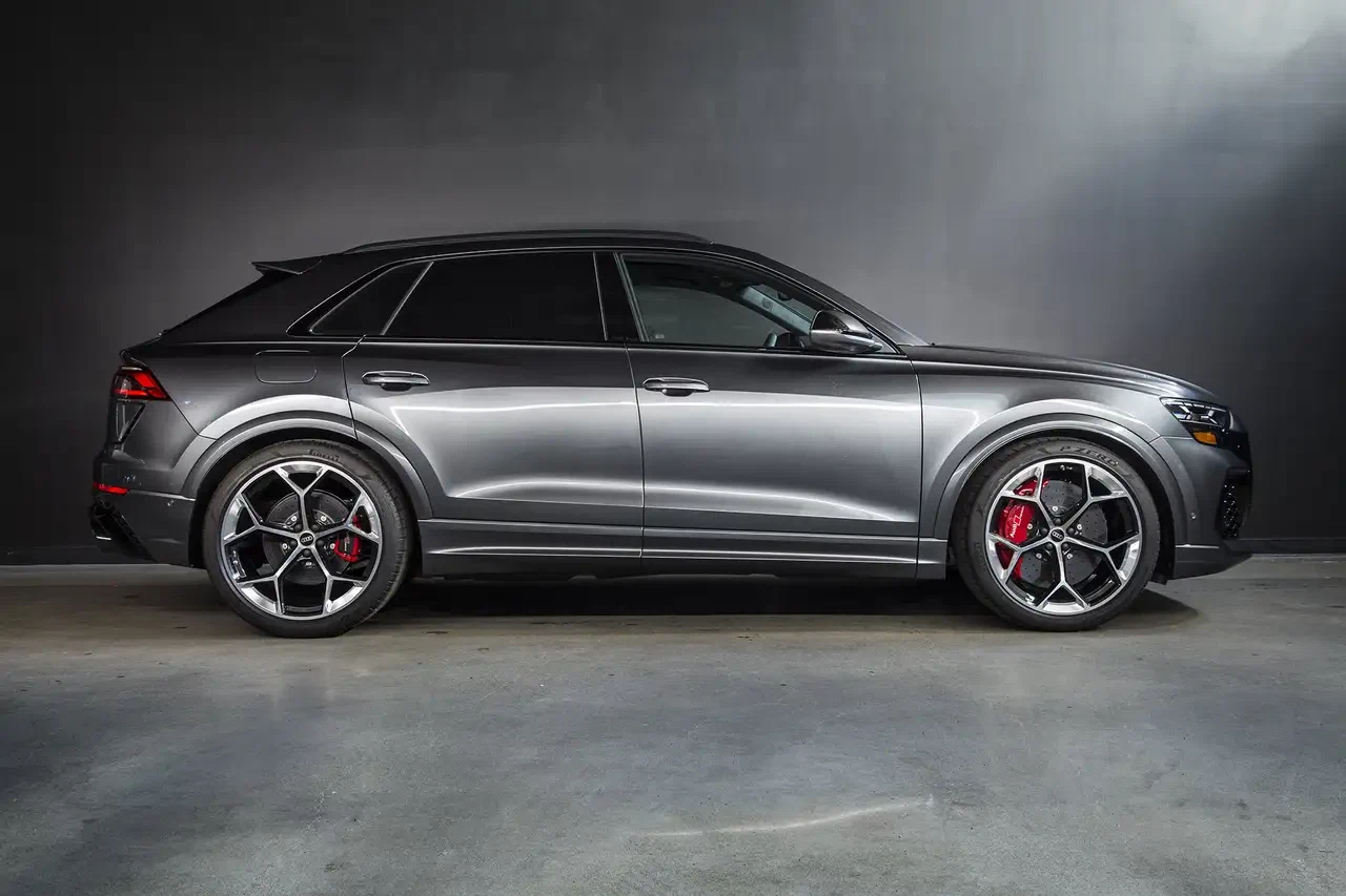 2026 Audi RS Q8 performance (4M), 10/24