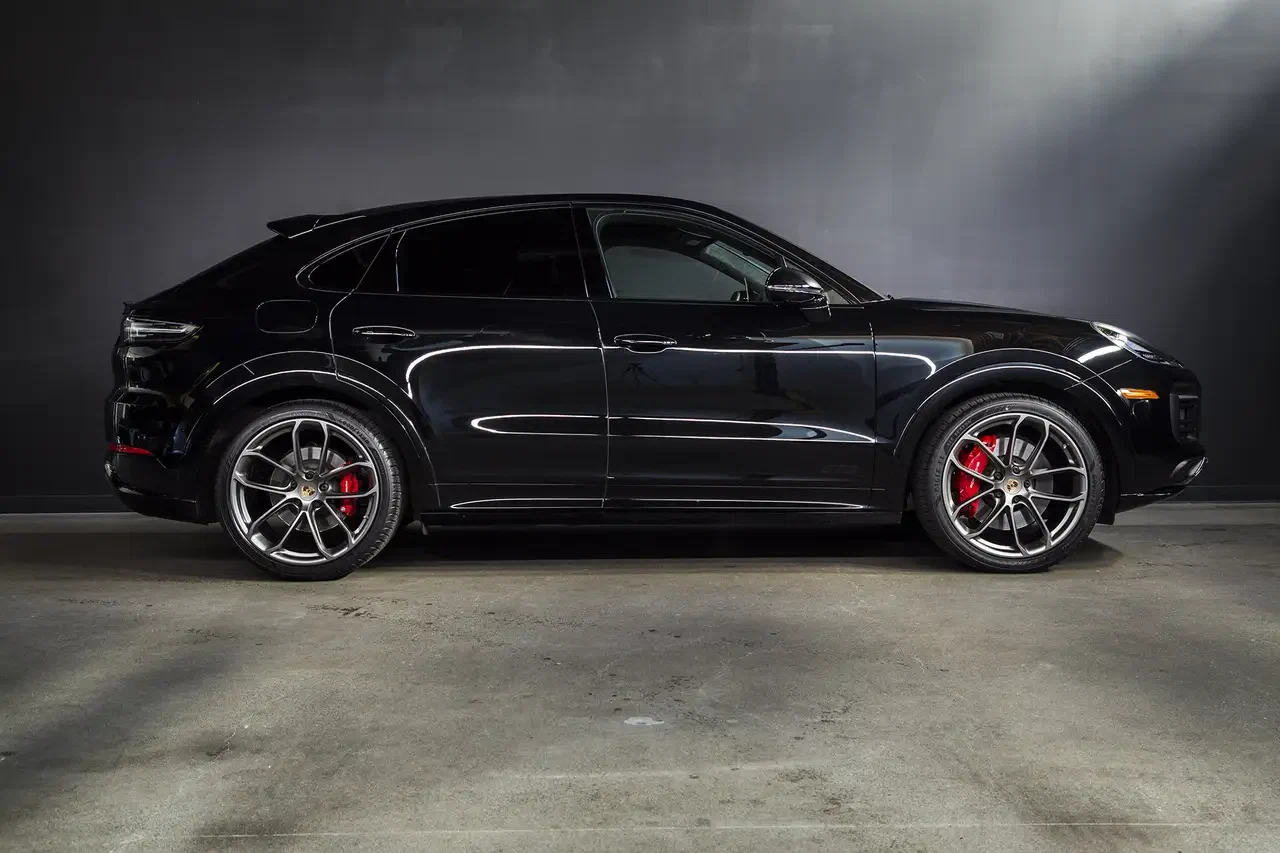 2023 Porsche Cayenne GTS Coupé (3rd Generation), 6/27