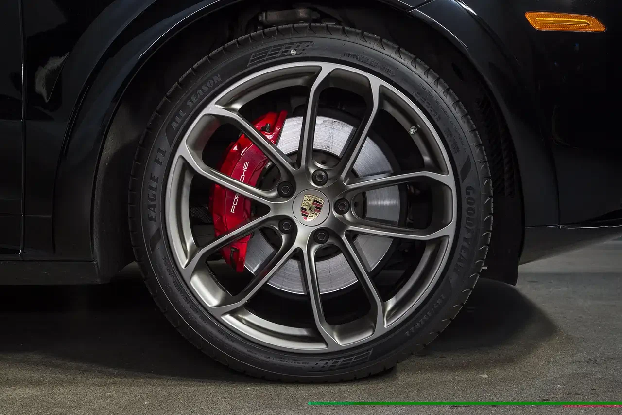 2023 Porsche Cayenne GTS Coupé (3rd Generation), 12/27