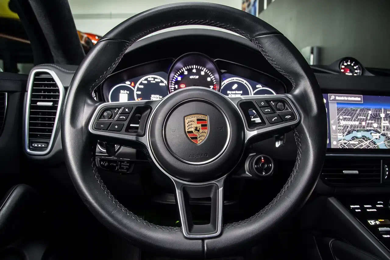 2023 Porsche Cayenne GTS Coupé (3rd Generation), 17/27