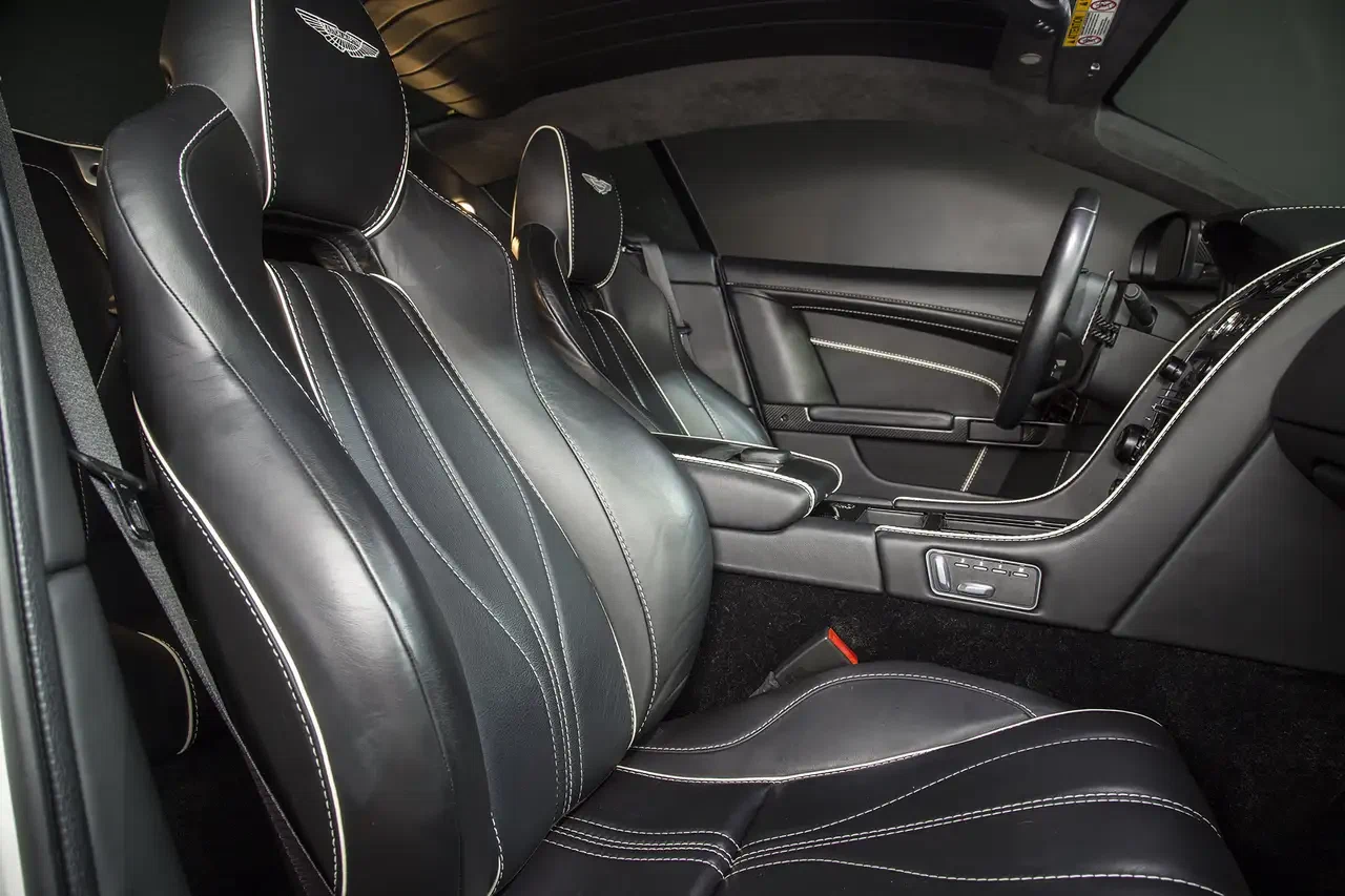 2015 Aston Martin DB9 Carbon Edition, 15/27