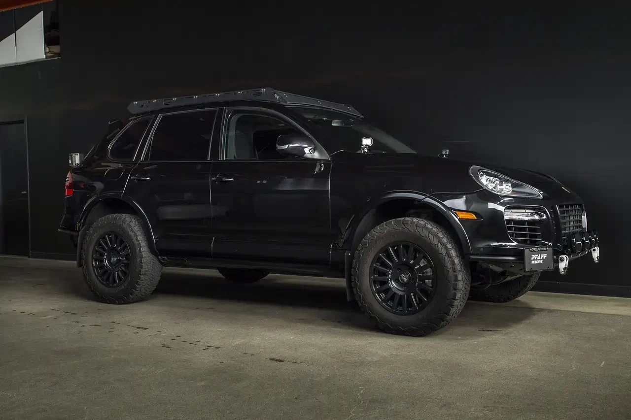 2010 Porsche Cayenne Turbo (1st Generation), 7/25