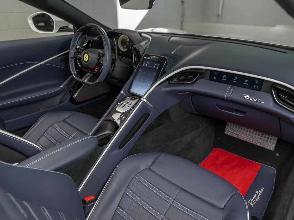 2026 Ferrari Roma Spider, 15/30