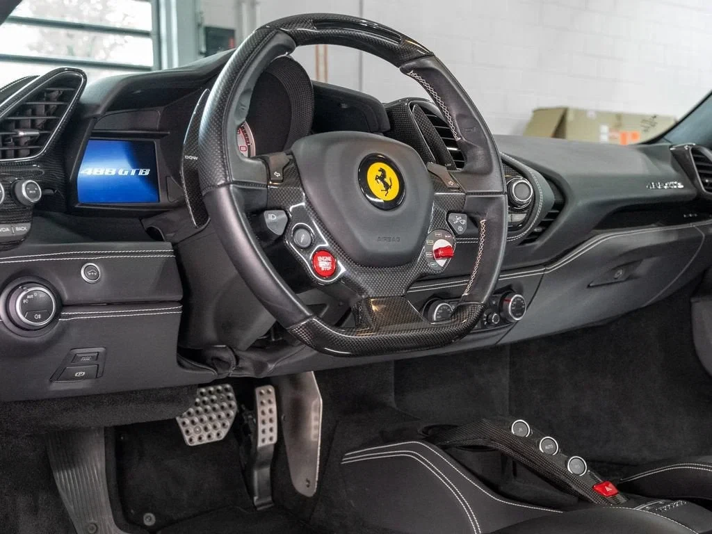 2018 Ferrari 488 GTB, 19/30