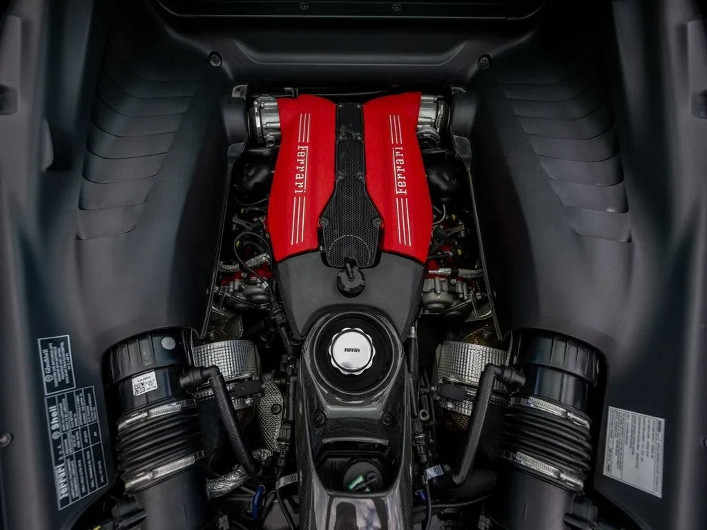 2018 Ferrari 488 GTB, 28/30