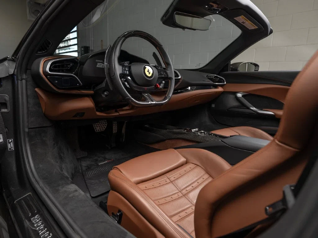 2026 Ferrari 296 GTS, 18/30