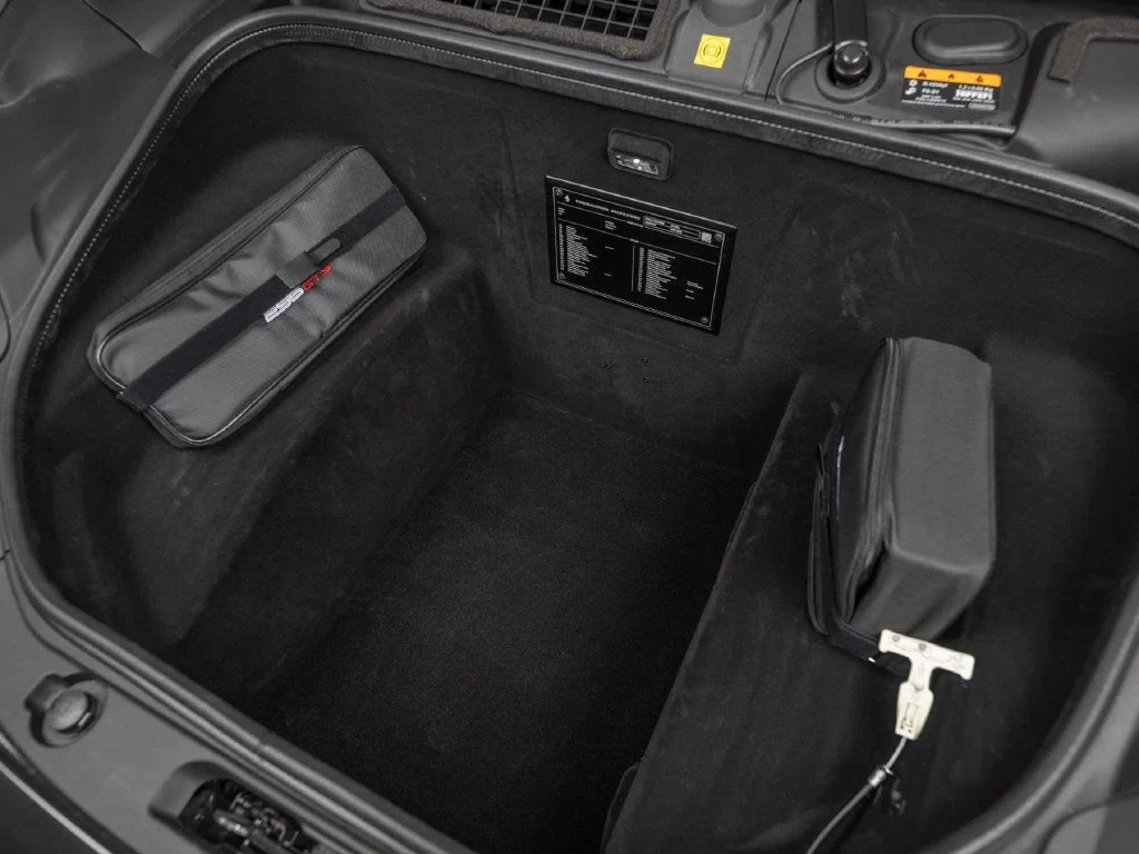 2026 Ferrari 296 GTS, 25/30